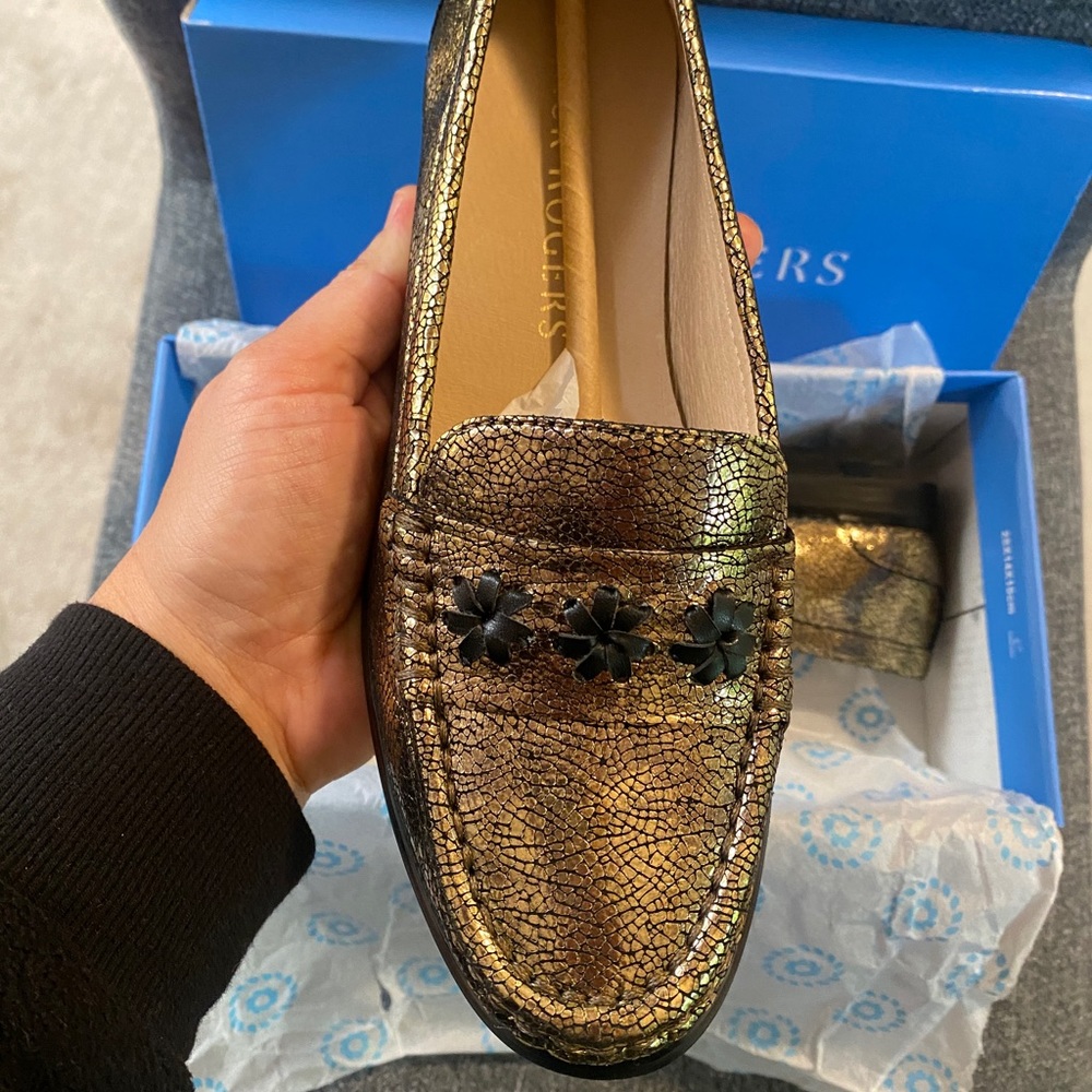 JACK ROGERS Metallic Leather Loafer Shoes